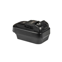 Charger l'image dans la galerie, Adaptateur de batterie Milwaukee 18V vers DeWalt 12V