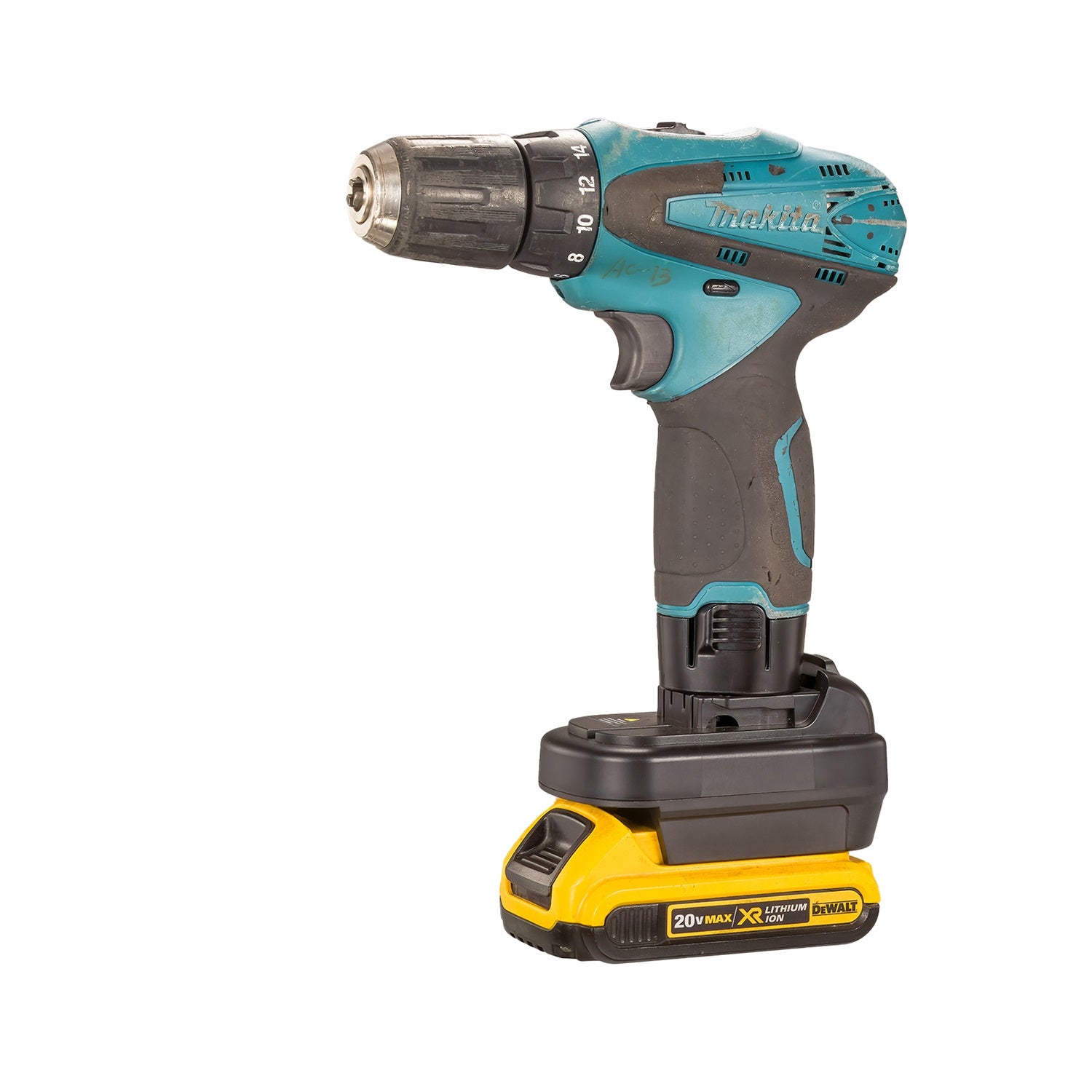 Adaptateur de batterie DeWalt 20V vers Makita 10,8V CXT (style à broches)