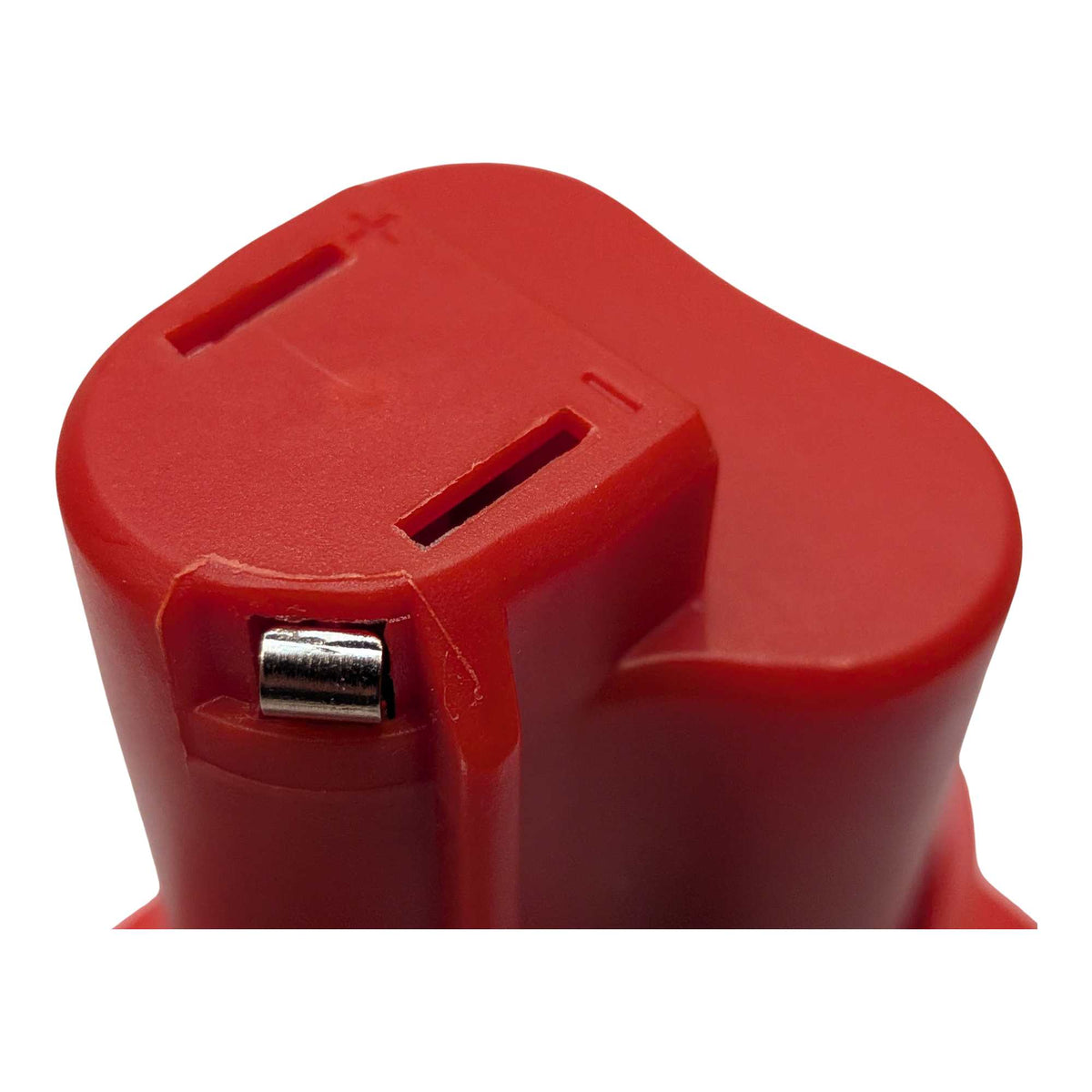 Bauer 20V to Milwaukee M12 battery adapter - close-up of the Milwaukee tool-side stem top, terminal slots and latch pin